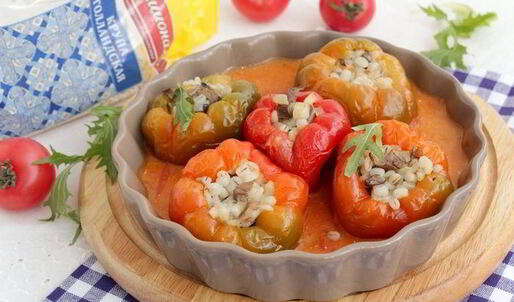перцы, фаршированные перловой крупой и грибами