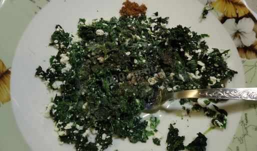 шпинат с яйцом в духовке