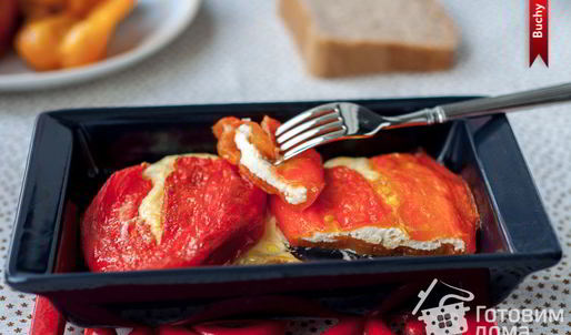 сладкий перец, фаршированный брынзой