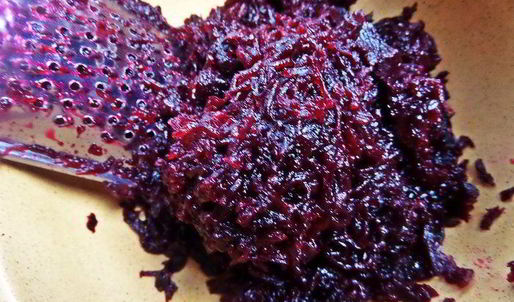 свекольные биточки с лососем