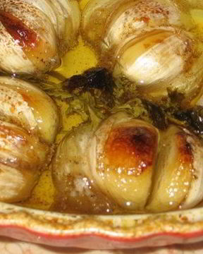 Тушеный чеснок