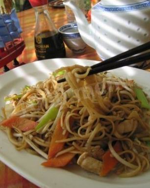 Тушеный тофу с яйцами