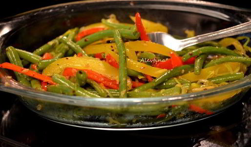 зеленая фасоль со сладким перцем