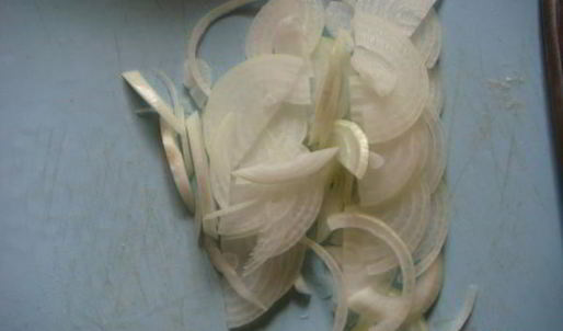 говяжья печень, тушеная с овощами