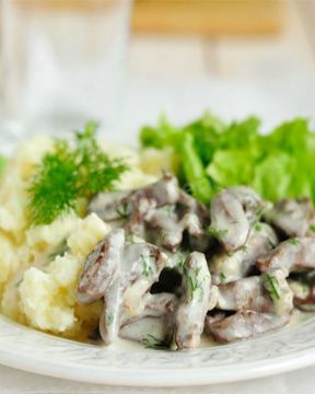 Говяжья печень в сметане в мультиварке