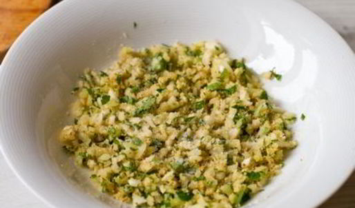 кроличья печень с луком в конверте из пергамента