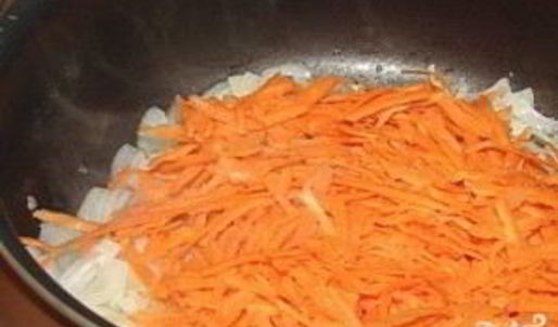 куриная печень с луком и морковью