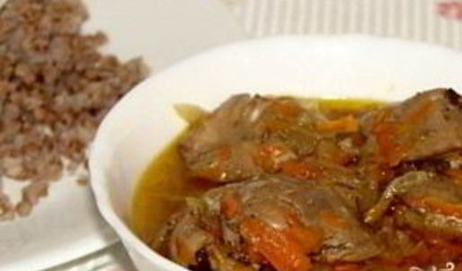 куриная печень с луком и морковью