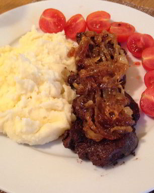 Куриная печень с медовым луком