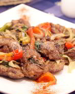 Куриная печень с овощами