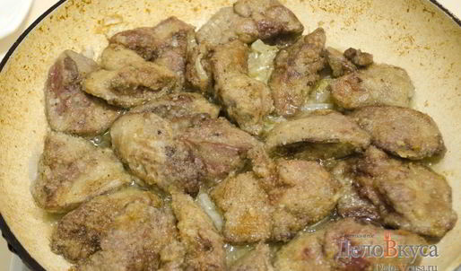 куриная печень жареная с луком