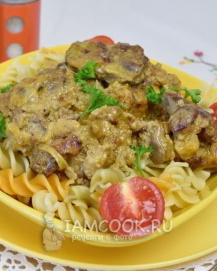 Рецепт печени куриной, жареной с луком в сметане