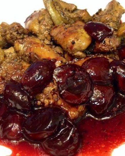 Рецепт печени под соусом из маринованной черешни