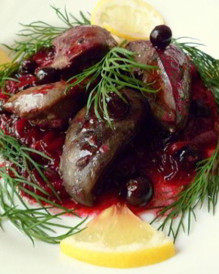 Рецепт печени с соусом из черной смородины