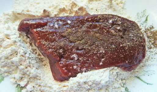 печень в беконе с картофелем