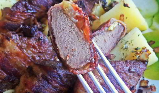 печень в беконе с картофелем