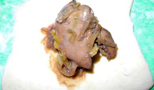 печенка в кафтане из слоеного теста