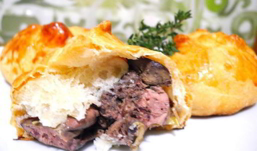 печенка в кафтане из слоеного теста