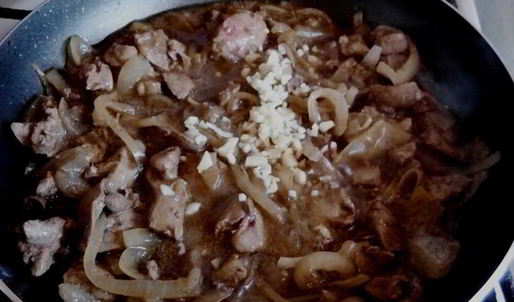 тушеная куриная печень