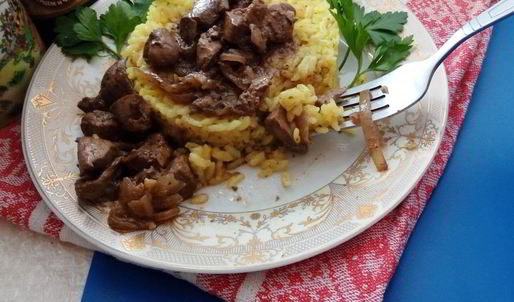 тушеная куриная печень