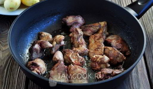 жареная картошка с печенью