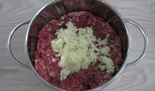 пельмени разноцветные