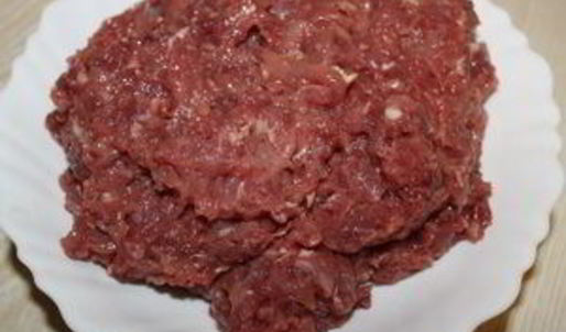 пельмени с уткой и клюквенным соусом