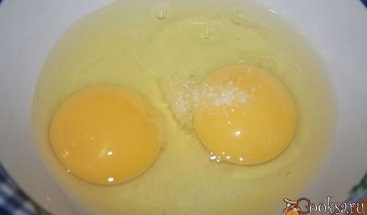 пельмени в омлете с овощами