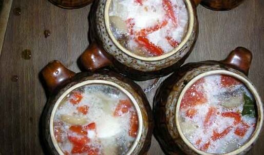 пельмешки в горшочке