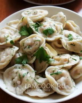 Рыбные пельмени с овощами