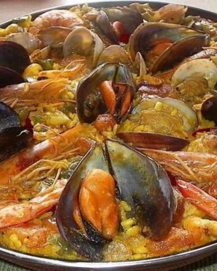 Рецепт домашней паэльи с мидиями и креветками
