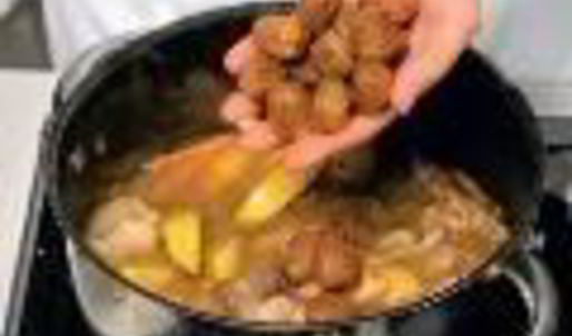 плов с курицей в кастрюле