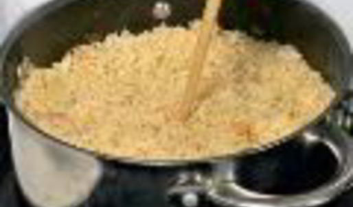 плов с курицей в кастрюле