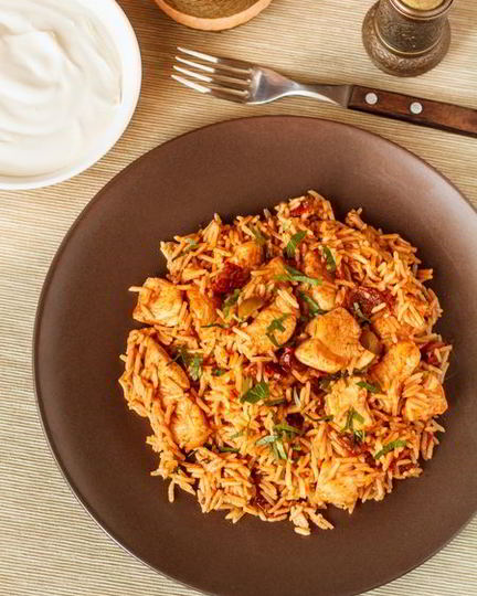 Рецепт пряного пилава с курицей и вялеными томатами