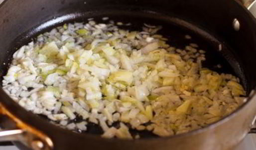 пряный пилав с курицей и вялеными томатами