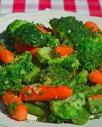 Полезный гарнир из брокколи и моркови