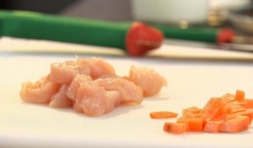 фрикасе из курицы с рисовым медвежонком