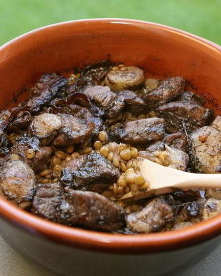 Рецепт мясного рагу с чечевицей и шалотом