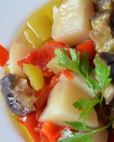 Рецепт овощного рагу с баклажанами и картофелем