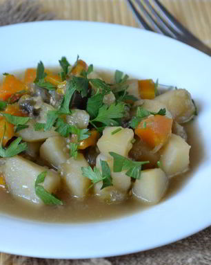 Овощное рагу с баклажанами