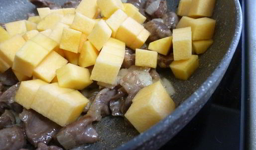 овощное рагу с куриными желудками