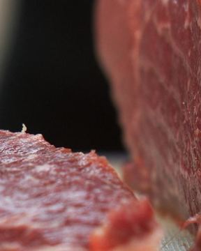 Рагу из говядины и красной фасоли в томатном соусе