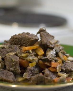 Рагу из говядины с грибами