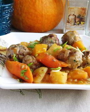 Рагу с мясными шариками