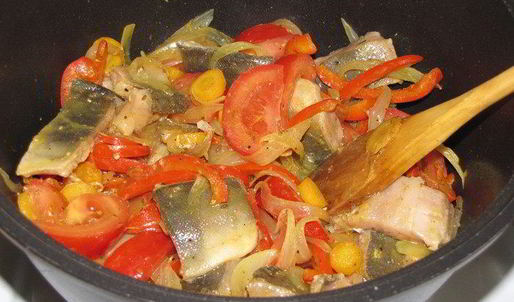 рыбное рагу с киноа по-мароккански