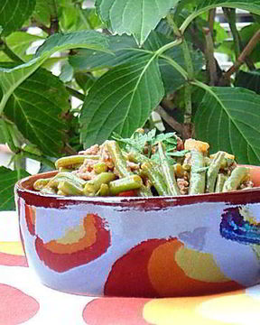 Стручковая фасоль с мясным рагу