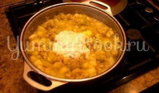 зеленое рагу в сливочном соусе