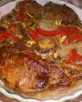 Рисовая лапша с овощами и мясом