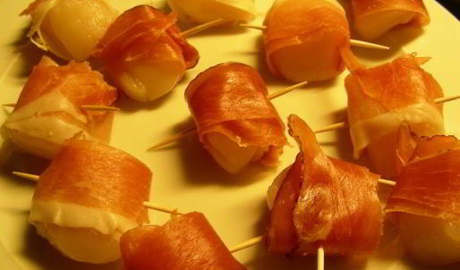 морские гребешки в беконе