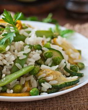 Овощное ризотто с козьим сыром